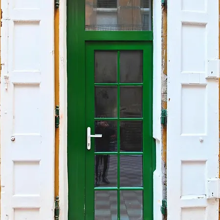 Downtown Next To The Basilica Apartament