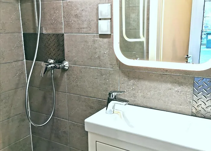 Downtown Next To The Basilica Budapesta